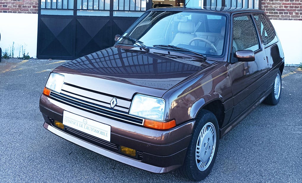 RENAULT SUPER 5 BACARRA
