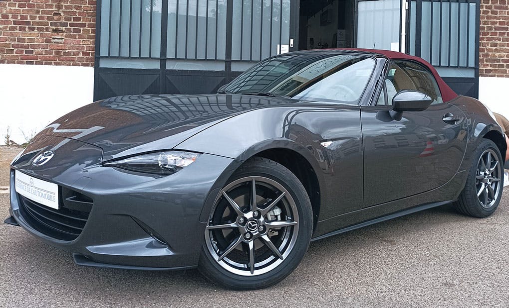 MAZDA MX-5 Cherry Top