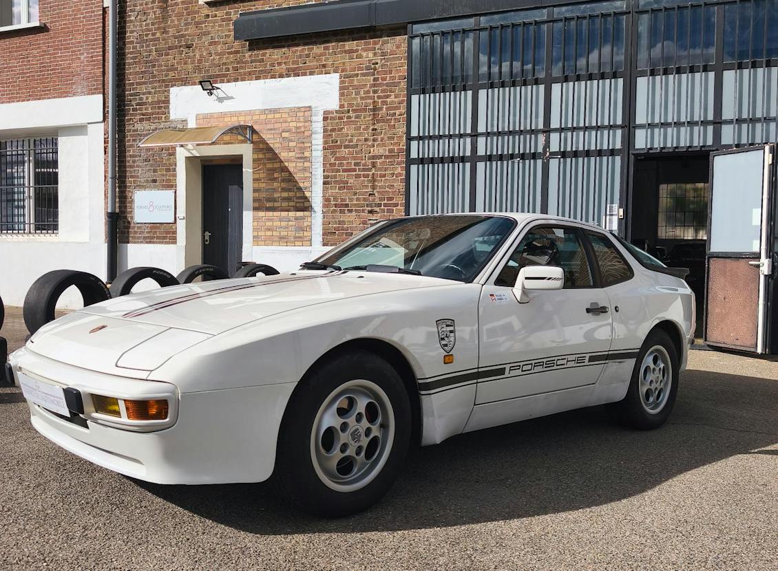 PORSCHE 944 2.5 Litres 1 er génération